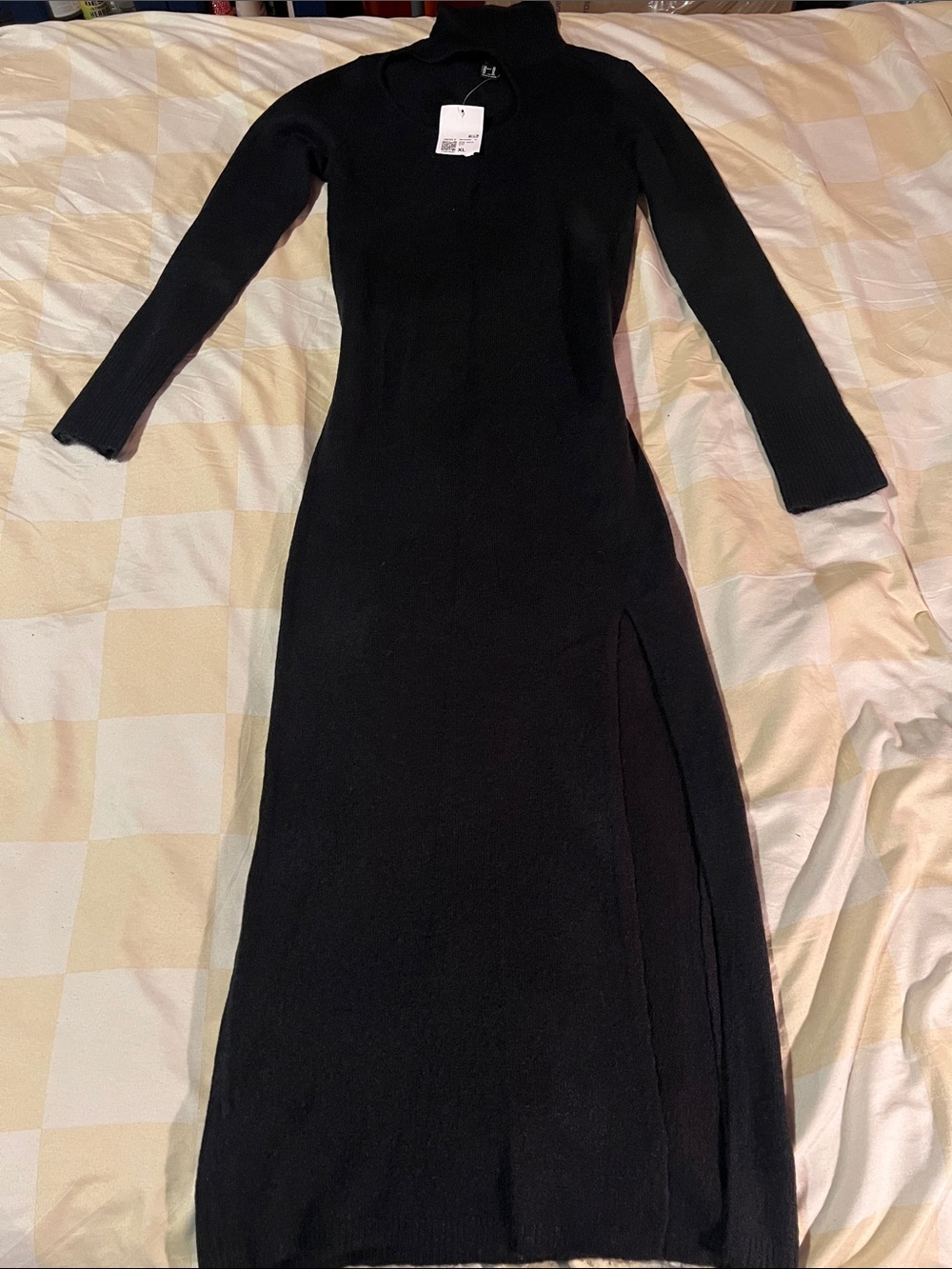 Forever 21 Black Long-Sleeve Maxi Sweater Dress with Side Slit